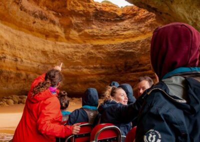 Paseo privado en barco Cuevas Benagil desde Albufeira