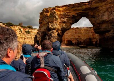 Paseo privado en barco Cuevas Benagil desde Albufeira