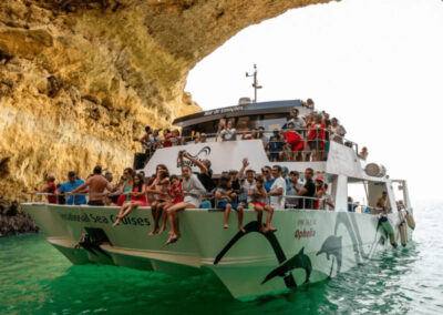 Excursión en catamarán Benagil | TITOTRAVEL
