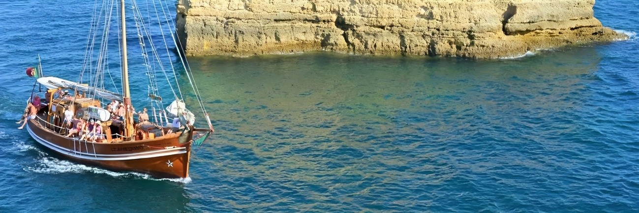 Porno yosh lesbiyan seduces etuk