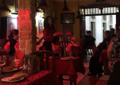 Cenar en Alfama con fado | TITOTRAVEL