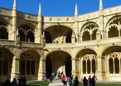 Excursión Lisboa: Monasterio de los Jerónimos y Belem | TITOTRAVEL