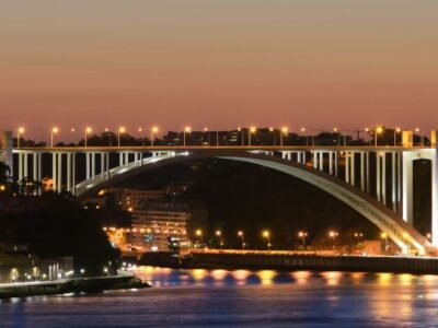 Tour nocturno con cena Oporto | TITOTRAVEL