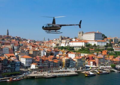 Fly in a helicopter Porto | TITOTRAVEL