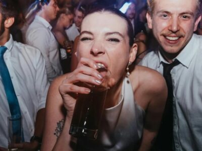 Pub crawl Valencia | TITOTRAVEL