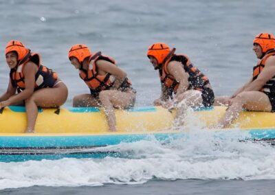 Banana boat Barcelona | TITOTRAVEL