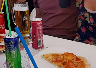 Crucero con pizza y cerveza en Budapest | TITOTRAVEL