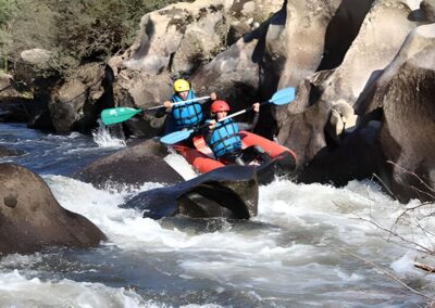 Descenso de rio en canoa Pena Aventura | TITOTRAVEL