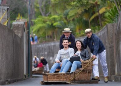 Descenso en cestas tradicionales en Madeira | TITOTRAVEL