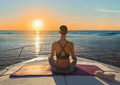 Experiencia mindfulness en catamarán Algarve | TITOTRAVEL