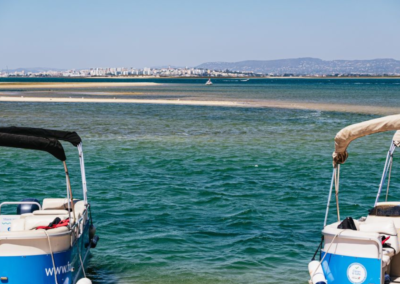 Excursión en catamarán por isla Deserta y la isla Farol en Faro | TITOTRAVEL