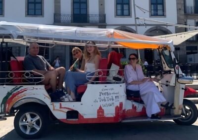 Tuk Tuk por el casco antiguo de Oporto | Paseo tuk tuk Oporto