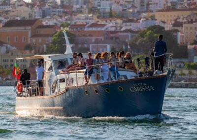 Barco a motor privado Lisboa | Barco Antiguo Lisboa