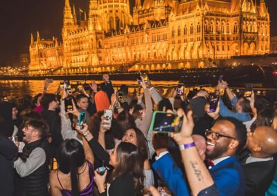 Fiesta en barco Budapest | TITOTRAVEL