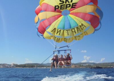 Parasailing en grupo Ibiza | TITOTRAVEL