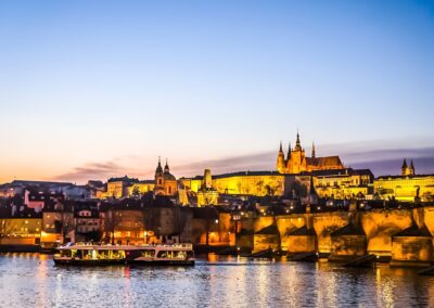 Crucero nocturno en Praga | Tour nocturno en barco Praga