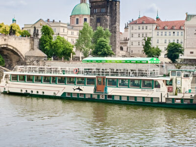 Crucero fluvial con cerveza en Praga | Crucero con bebida Praga