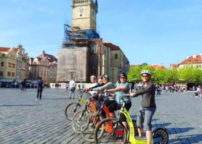 Tour en E-scooter por Praga | TITOTRAVEL | Ruta en E-scooter por Praga