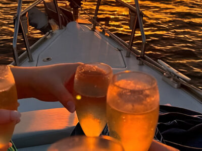 Experiencia en barco privado al atardecer Ibiza con aperitivos | TITOTRAVEL