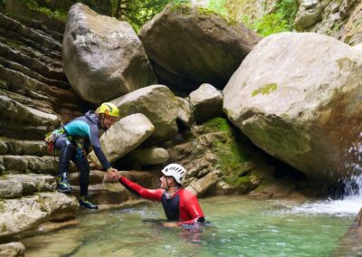 Barranquismo en el Parque Nacional de Madrid | TITOTRAVEL | Aventura en el Parque Nacional de Madrid