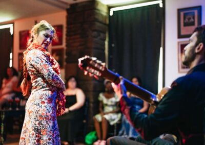 Actuación en Baraka Sala Flamenca Sevilla | TITOTRAVEL | Show en Baraka Sala Flamenca Sevilla