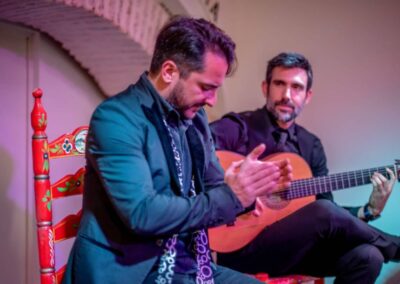 Espectáculo flamenco en la Casa de la Guitarra Sevilla | TITOTRAVEL | Actuación flamenca en la Casa de la Guitarra