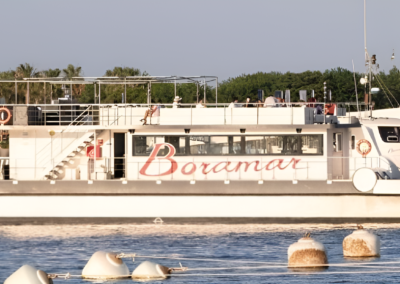 Tour en barco al atardecer en Valencia con cena | TITOTRAVEL