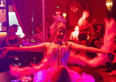 Noche de Cabaret y Cena en Braga | TITOTRAVEL